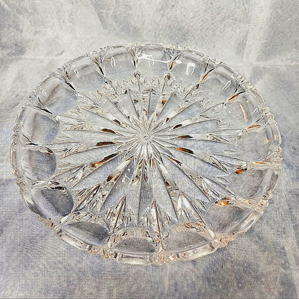 Vintage Lead Crystal Starburst Cake Serving Platter  11" Diameter. Elegant Gifts